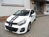 Kia Rio Attract - Kia Rio: Attract