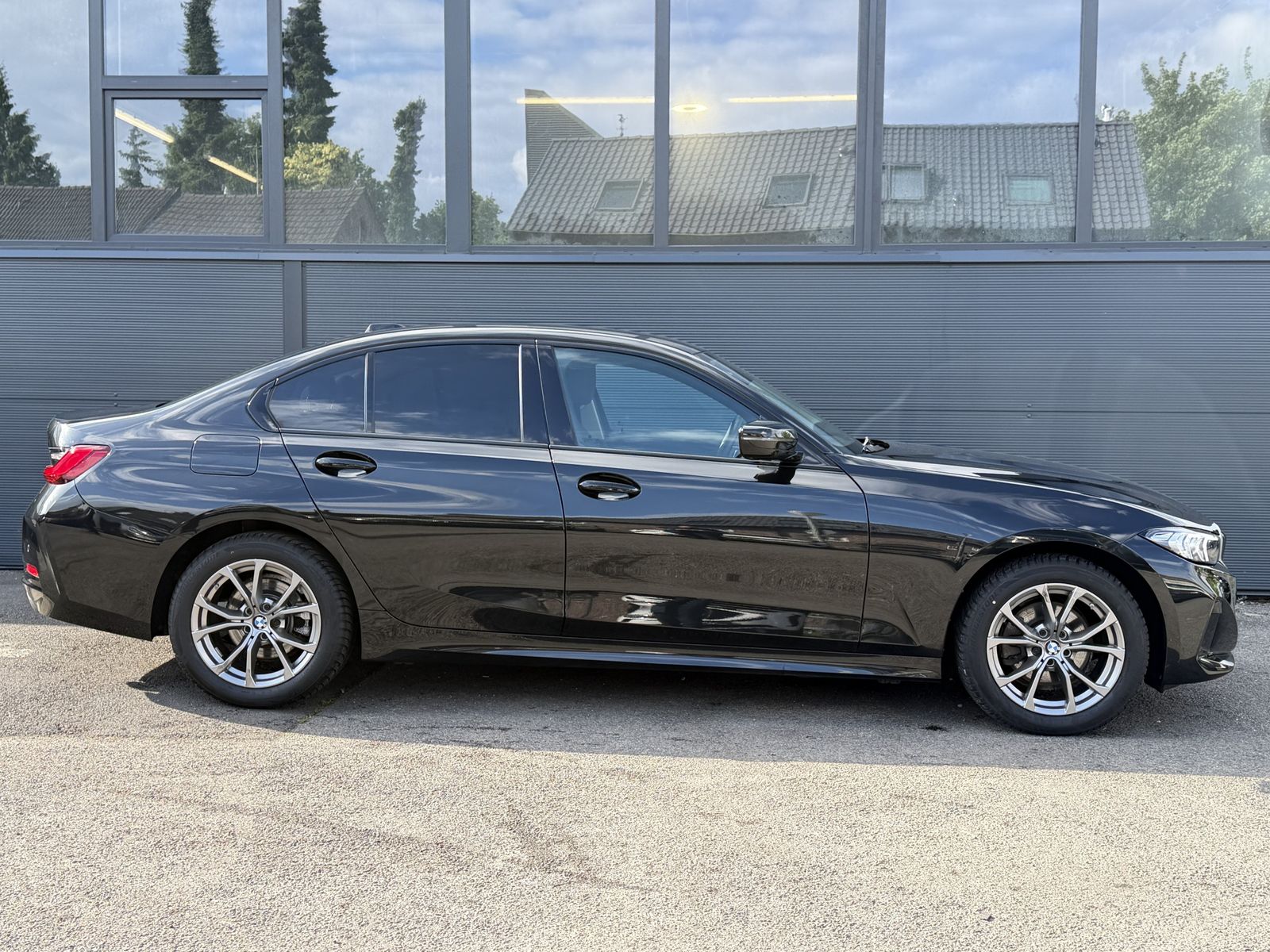 BMW 320 d xDrive Aut.| Driving Assistant | LED foto 5