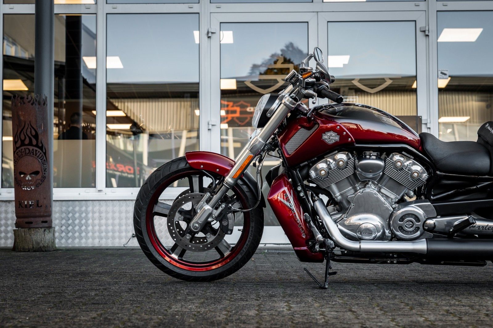 Fahrzeugabbildung Harley-Davidson VRSCF V-ROD MUSCLE - Jekill  - 260er METZELER