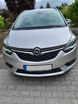 Opel Zafira Tourer Active 1.4 Turbo - Opel Zafira Tourer: Active