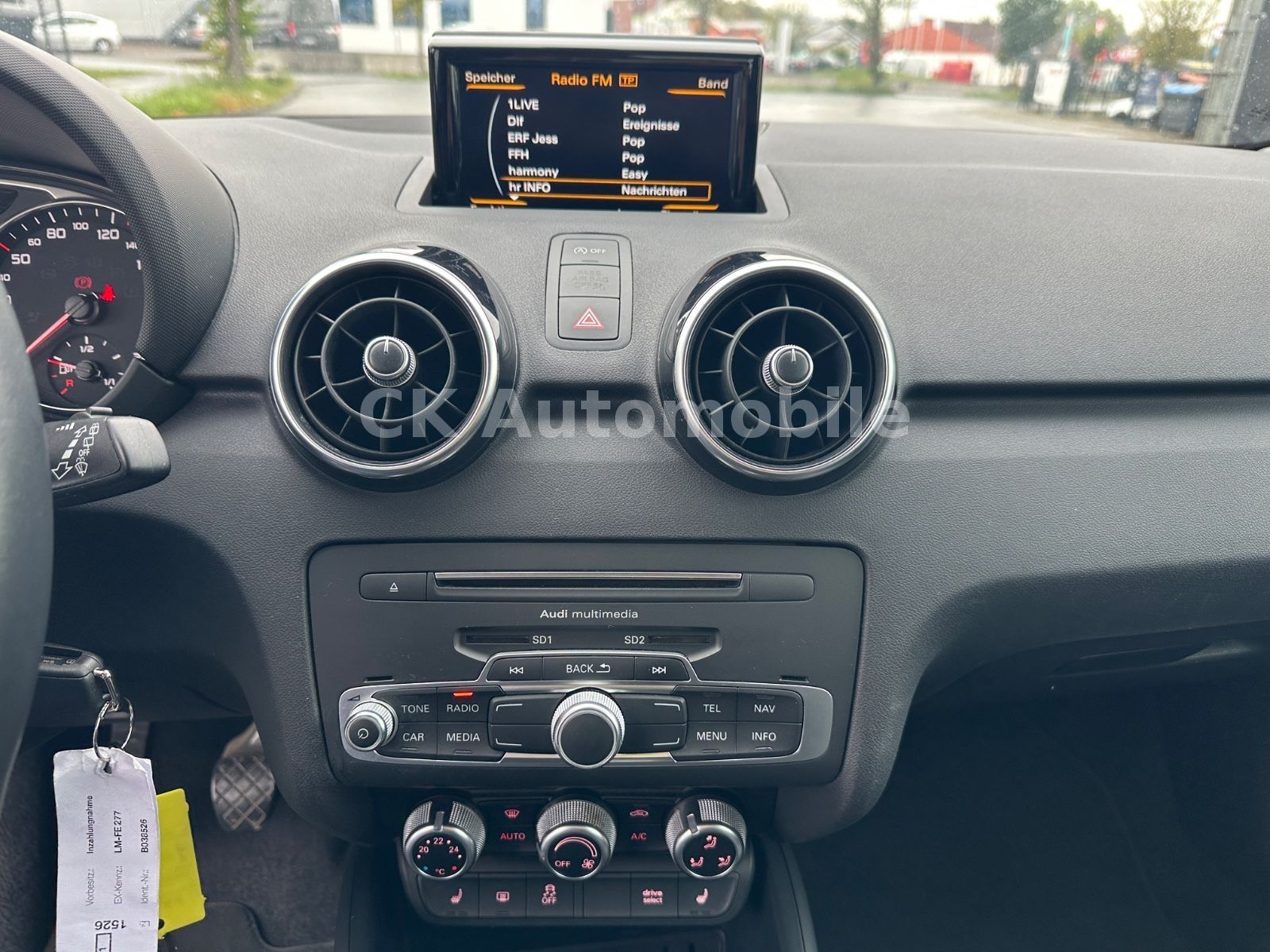 Fahrzeugabbildung Audi A1 Sportback Sport 1.6 TDi/Navi/Klima/SHZ/PDC