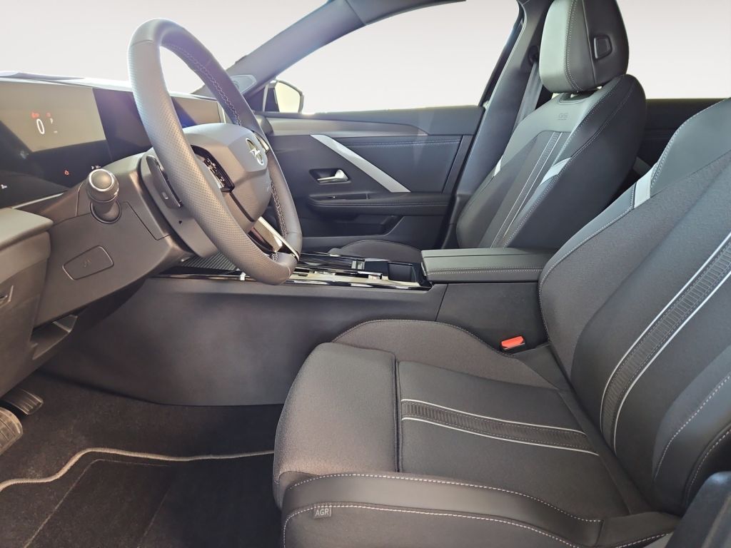 Fahrzeugabbildung Opel Astra ST 1.2 Turbo AT GS Navi LED Lenk/Sitzheiz.