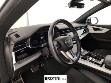 Audi Q8 - 7