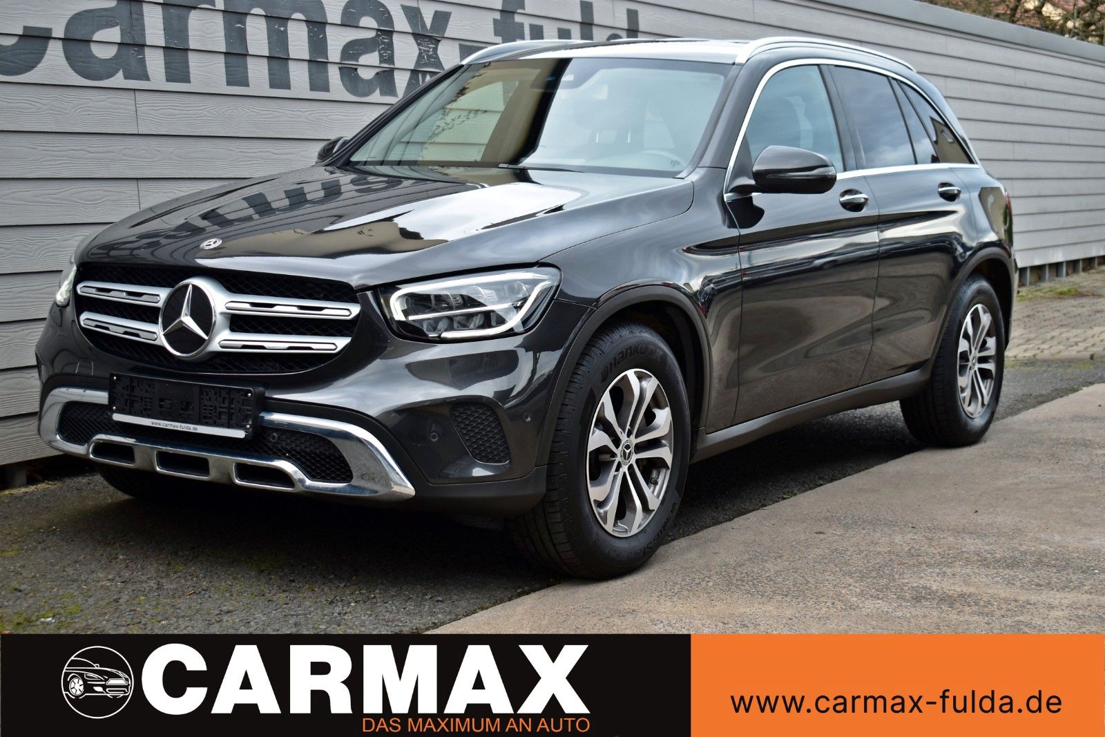 Fahrzeugabbildung Mercedes-Benz GLC 220d 4M Navi,LED,Kamera,Park-Paket,SR+WR