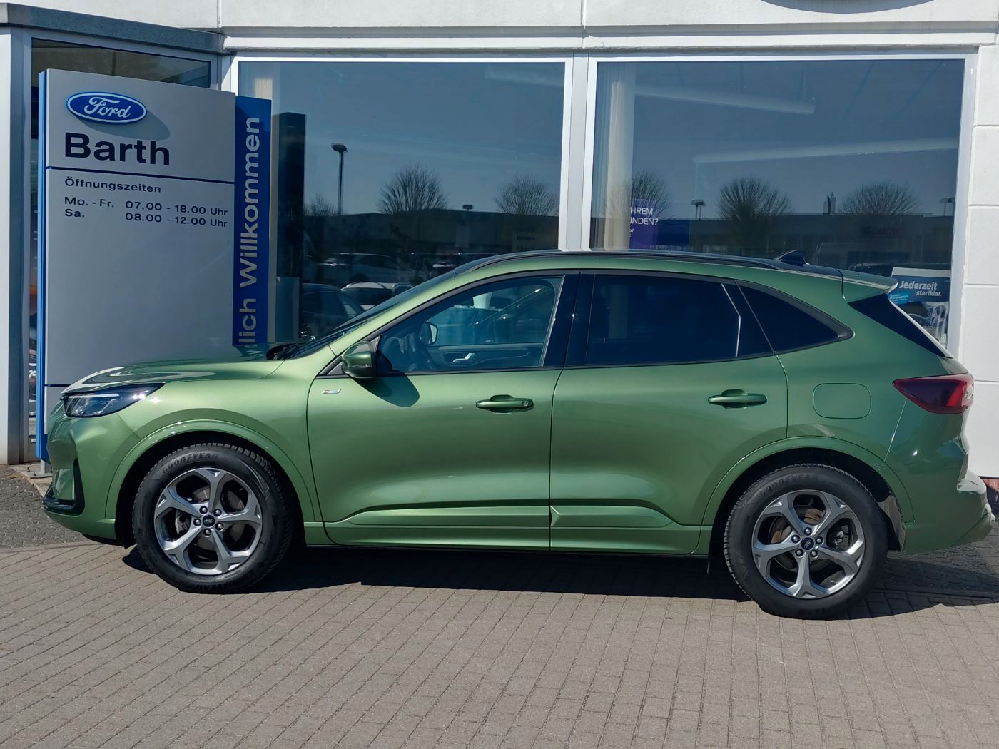 Ford Kuga 2.5 Duratec FHEV ST-Line LED 4xSHZ AHK imagem 3