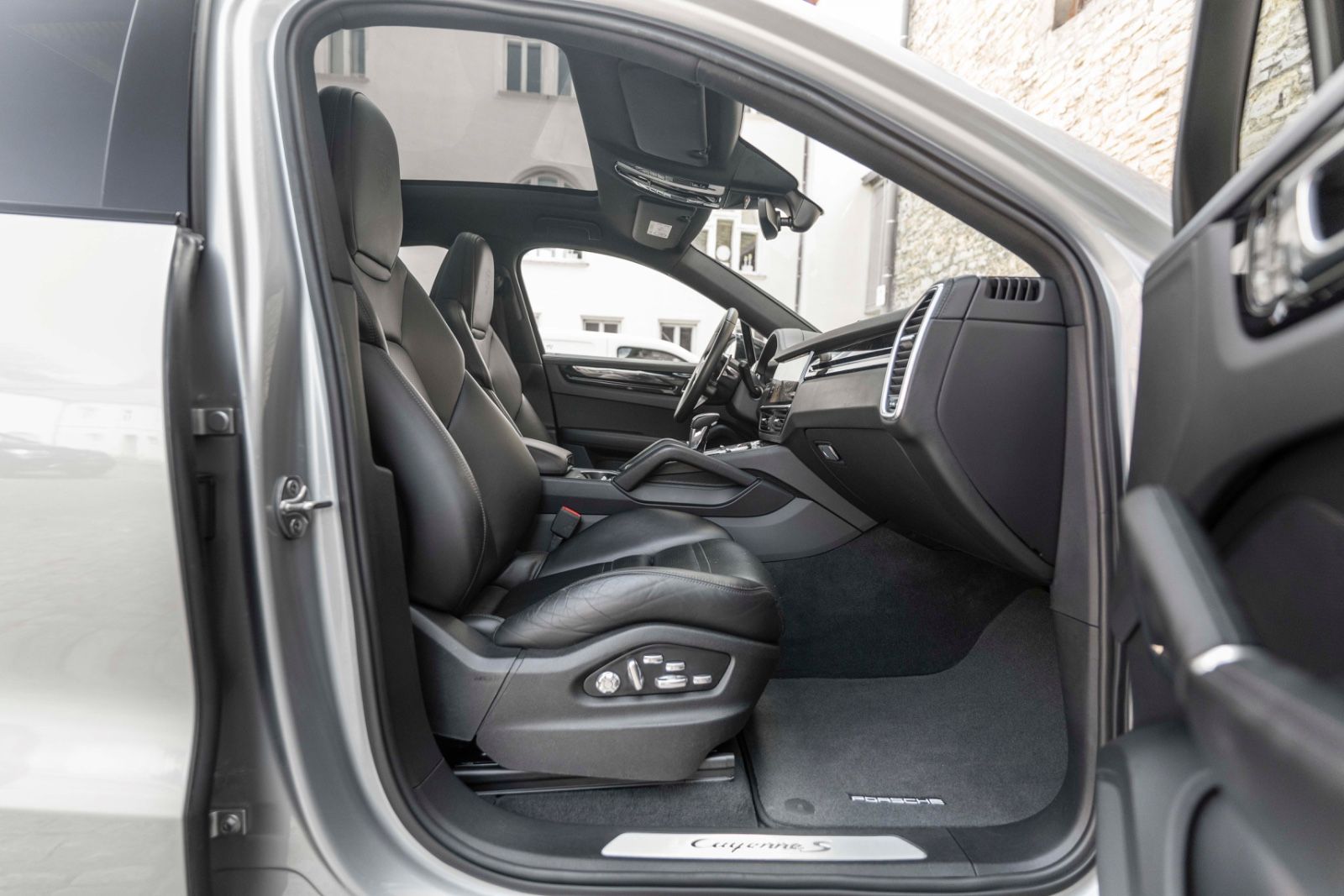 Fahrzeugabbildung Porsche Cayenne Coupe S PASM BOSE CARPLAY ACC CHRONO 360