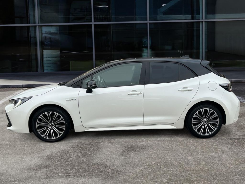 Fahrzeugabbildung Toyota Corolla 2.0 Hybrid Club