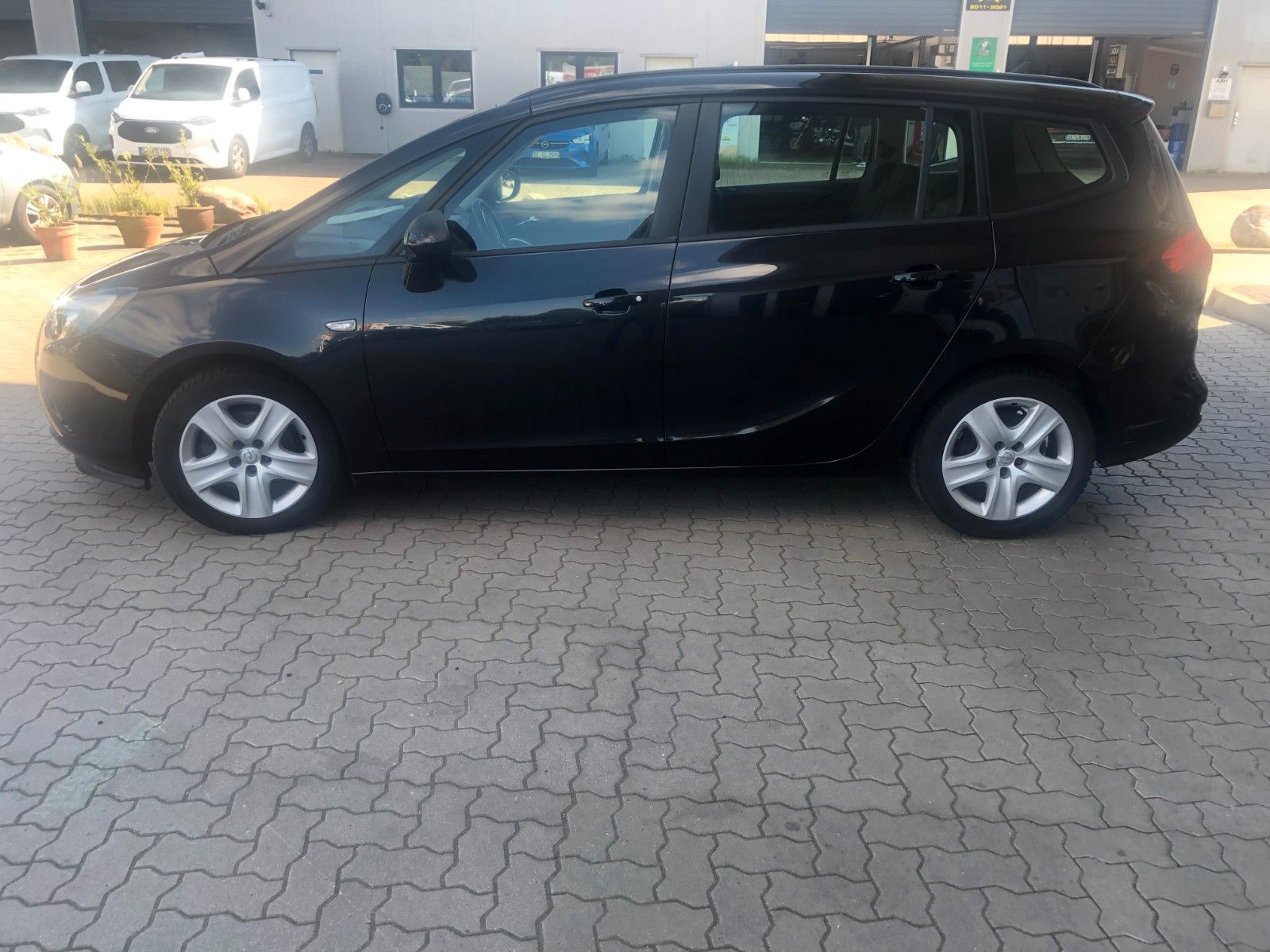 Fahrzeugabbildung Opel Zafira C Tourer 1.4 Automatik