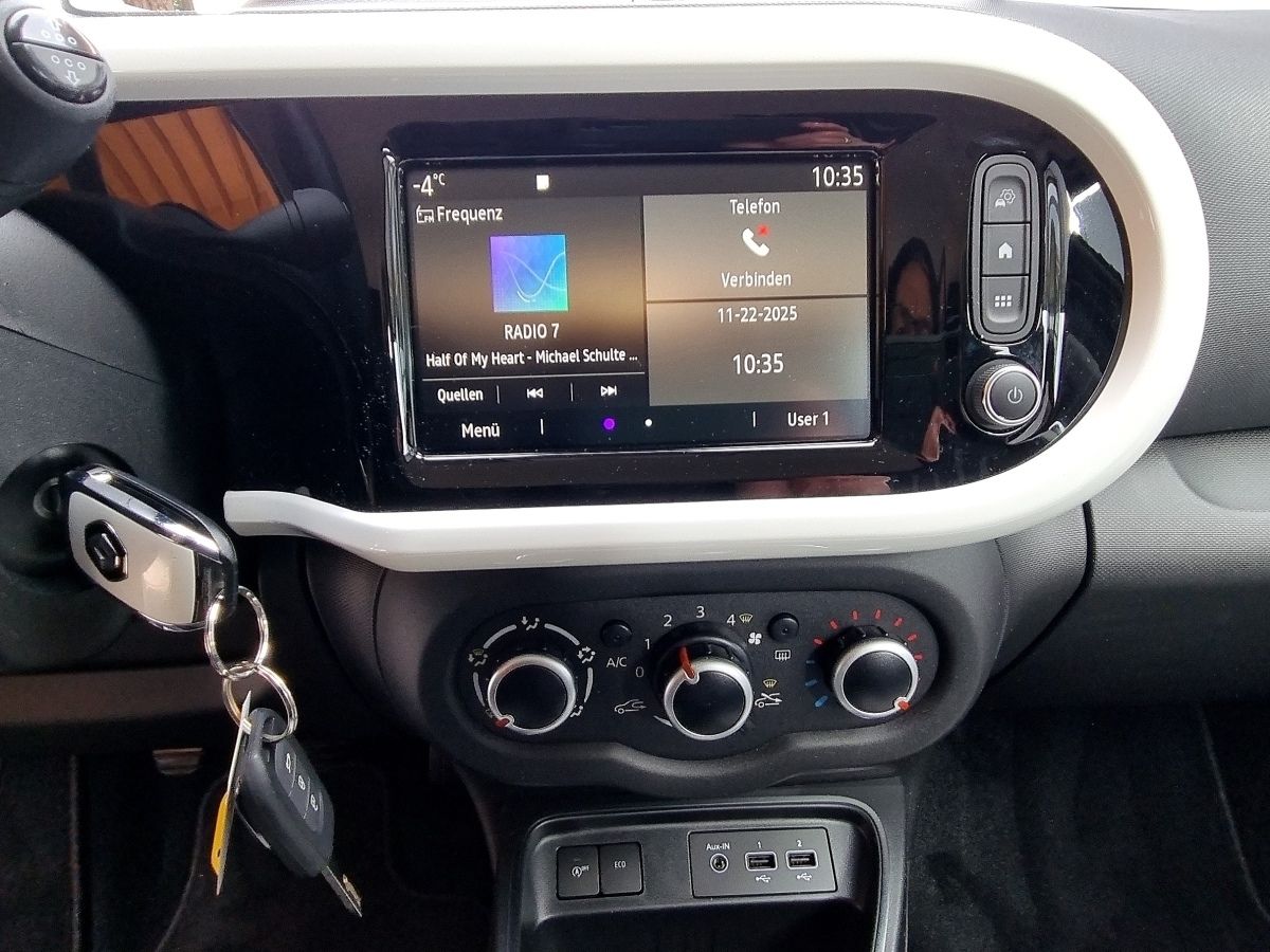 Fahrzeugabbildung Renault Twingo Intens TCe 90