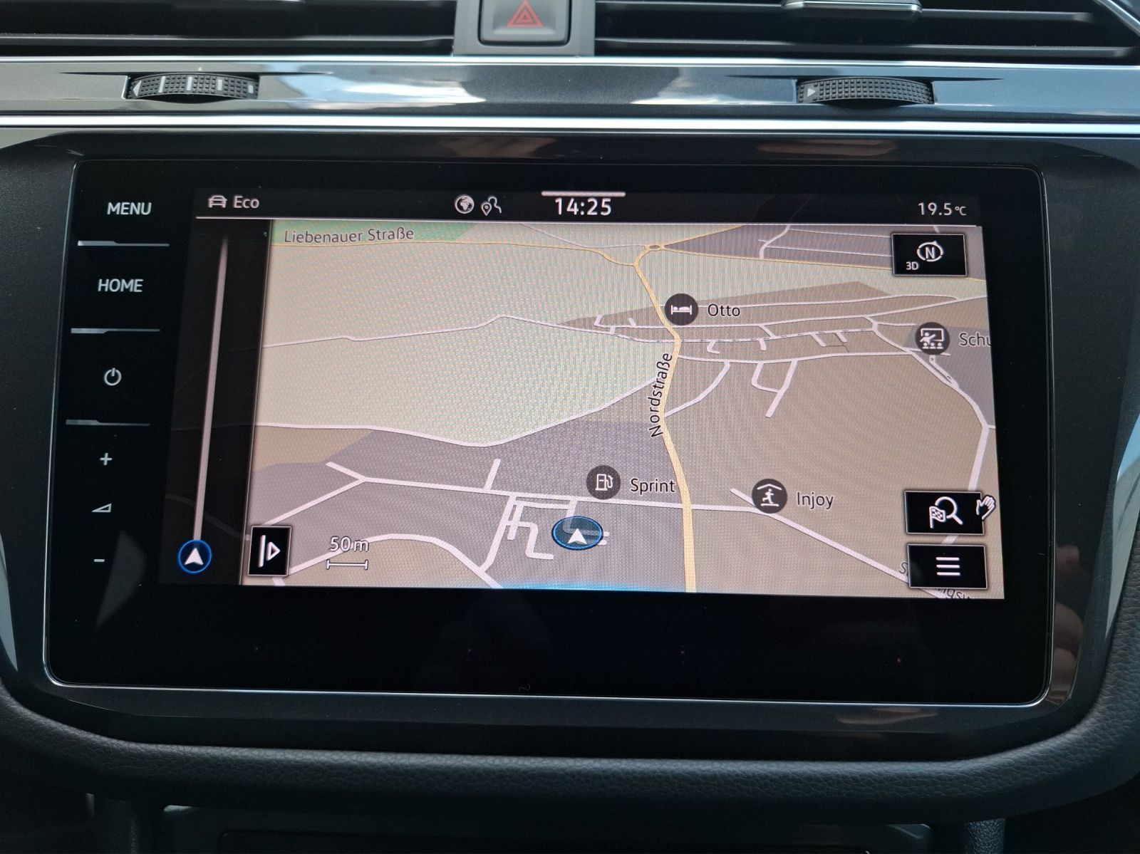 Fahrzeugabbildung Volkswagen Tiguan TDI R-Line DSG 4M STH Matrix AHK Navi AID