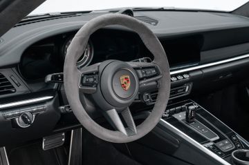 Porsche 992 - 12