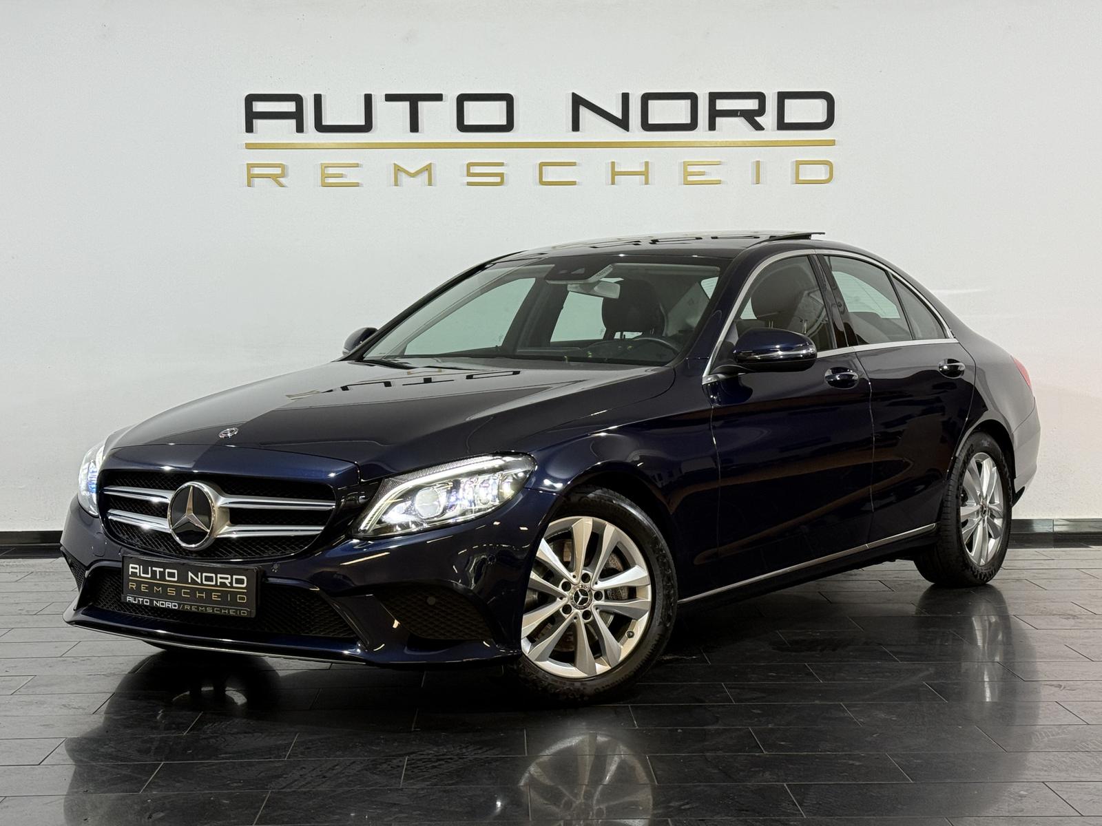 Mercedes-Benz C 300 Avantgarde*Pano*Ambiente*WideScreen*LED*