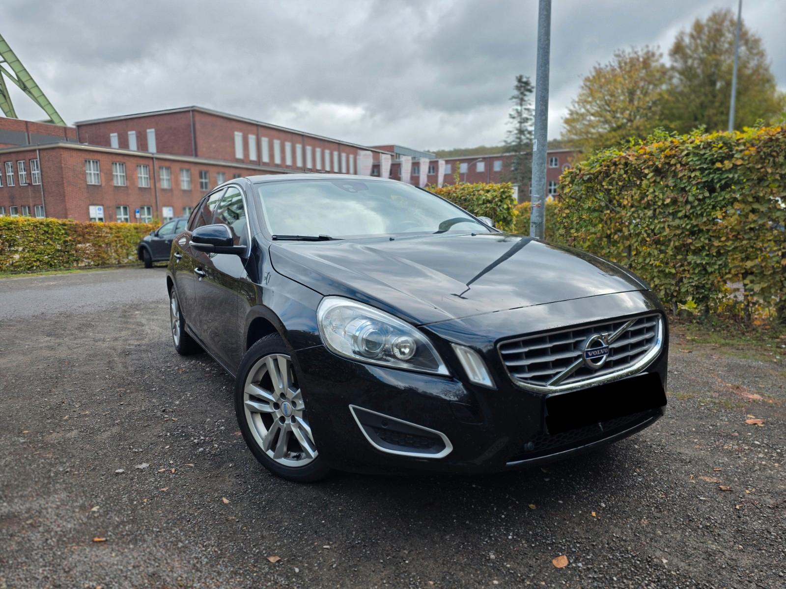 Volvo V60 2011 — photo 5