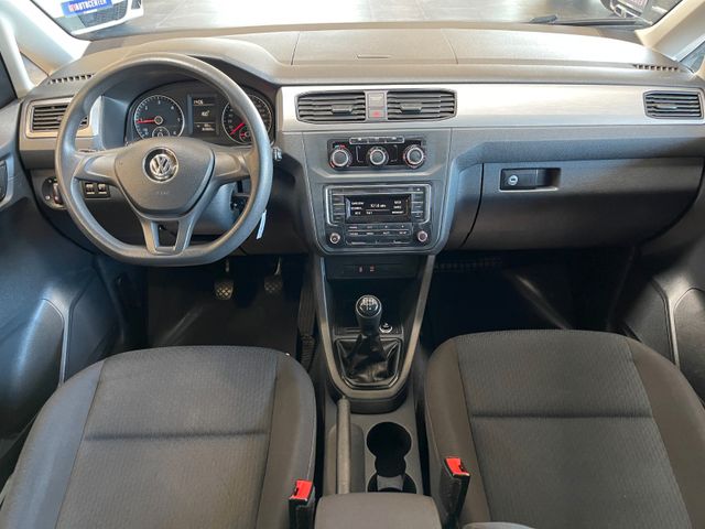 MYAUTOCENTER – Gebraucht- und Jahreswagen mit Werkstattservice in Pfaffenhofen Volkswagen Caddy PKW Maxi BMT*Klima*Radio*7Sitze*