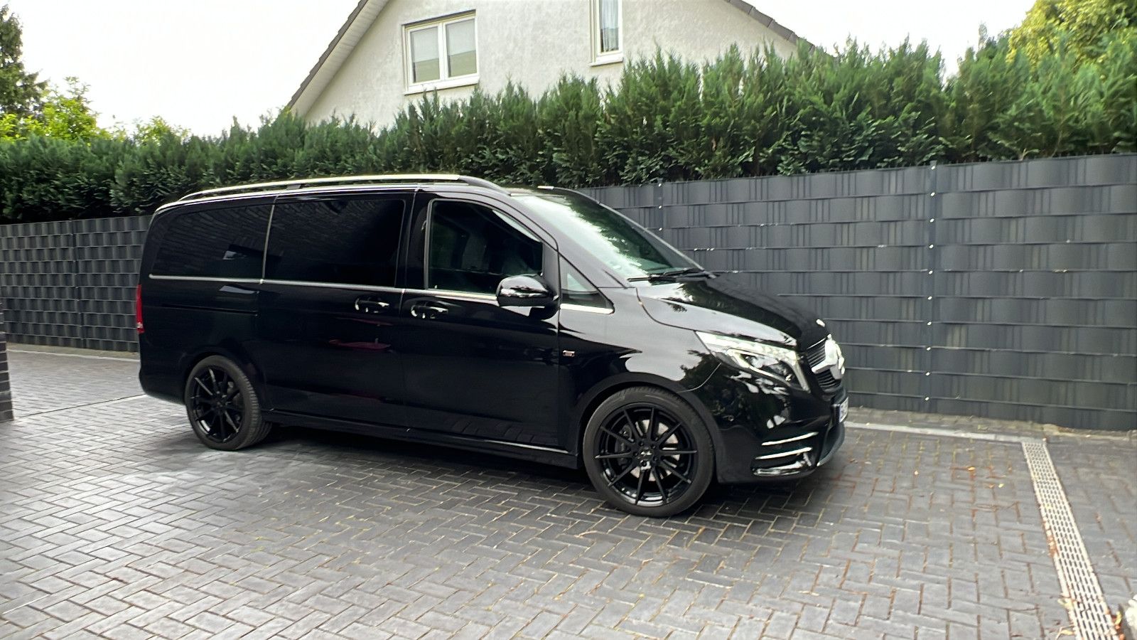 MERCEDES-BENZ V 250 d Aut. EXCLUSIVE lang / 4MATIC / AMG Line