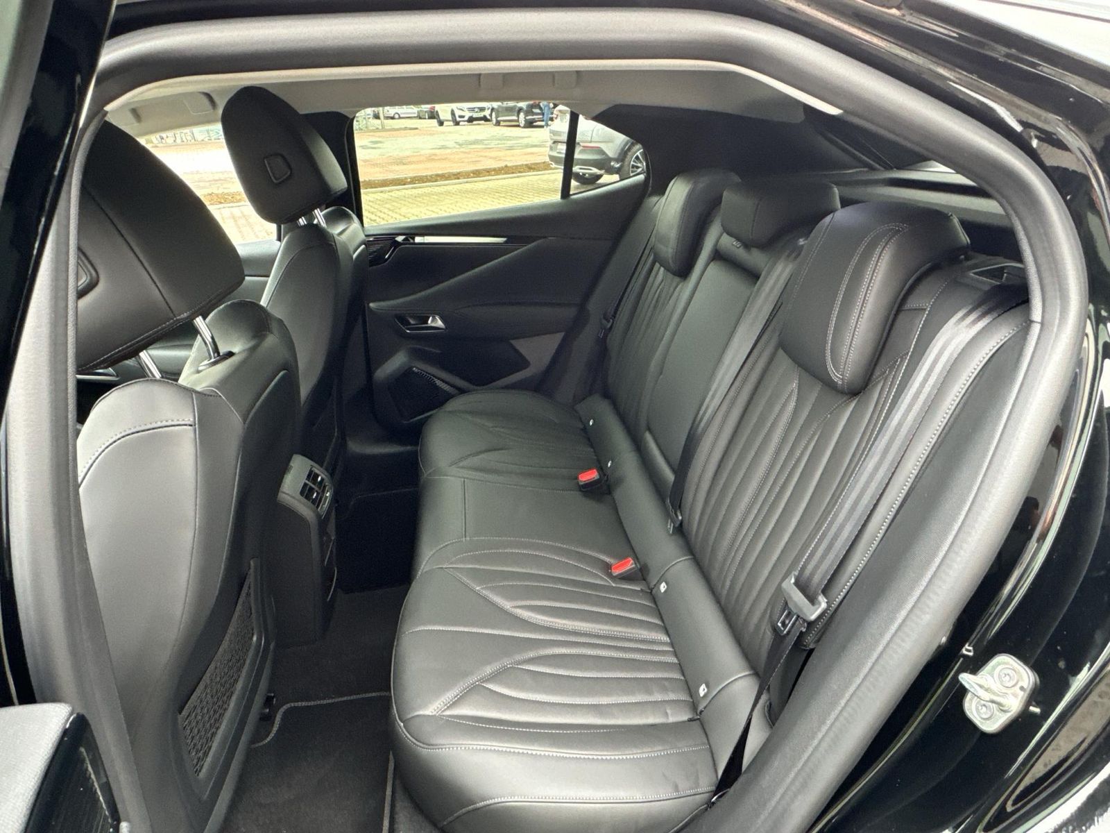 Fahrzeugabbildung DS Automobiles DS4 Rivoli NAVI+CARPLAY+SCHALTWIPPEN