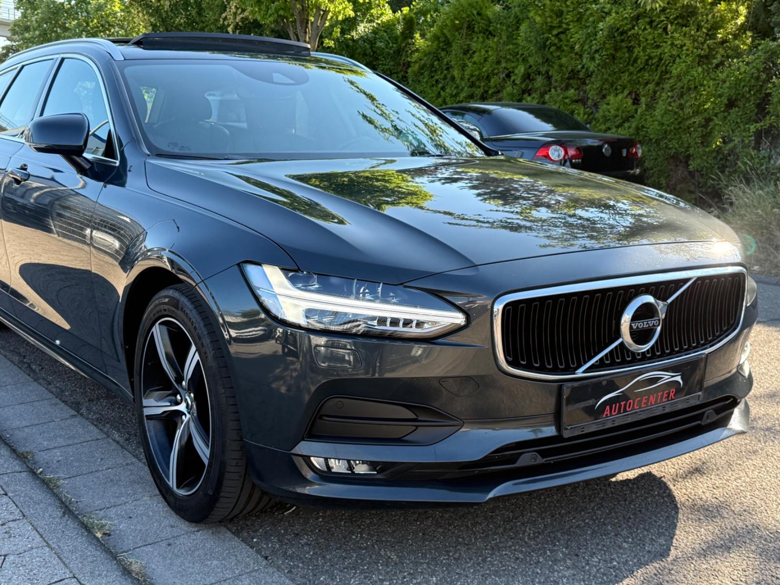 VOLVO V90 235 ch 4X4 BVA - HAYON ÉLECTRIQUE - PACK SPORT - TOIT OUVRANT