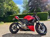 Ducati Streetfighter V2 - DUCATI ST2