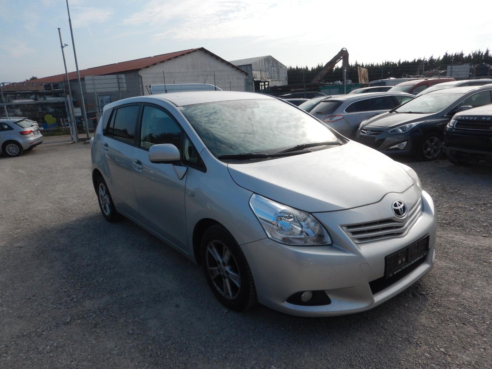 Toyota Verso 2011 — photo 19