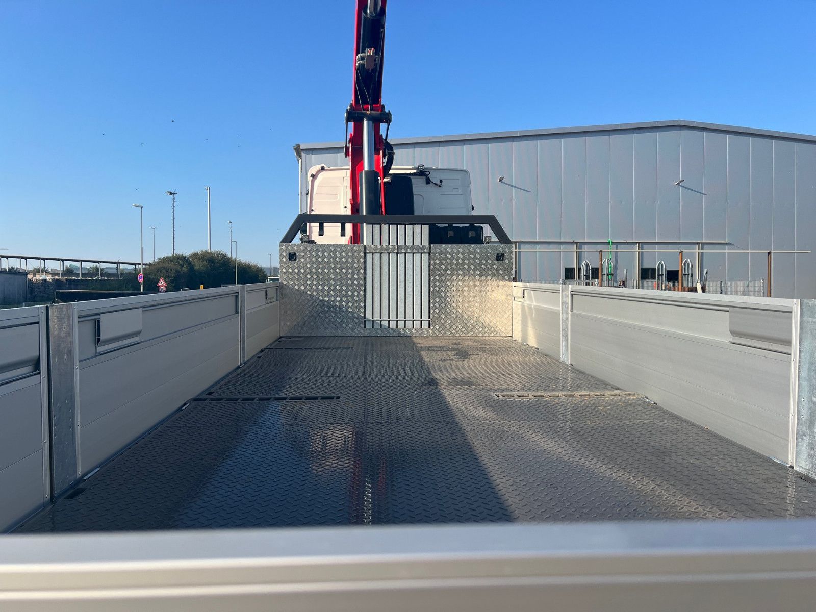 Fahrzeugabbildung Volvo FH 500 8x2 Kran F710 RA2.26