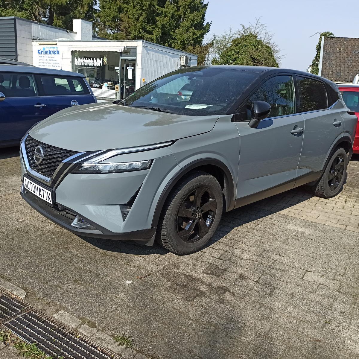 Nissan Qashqai 1.3 DIG-T MHEV Tekna+HYBRID+AUTOM+AHK