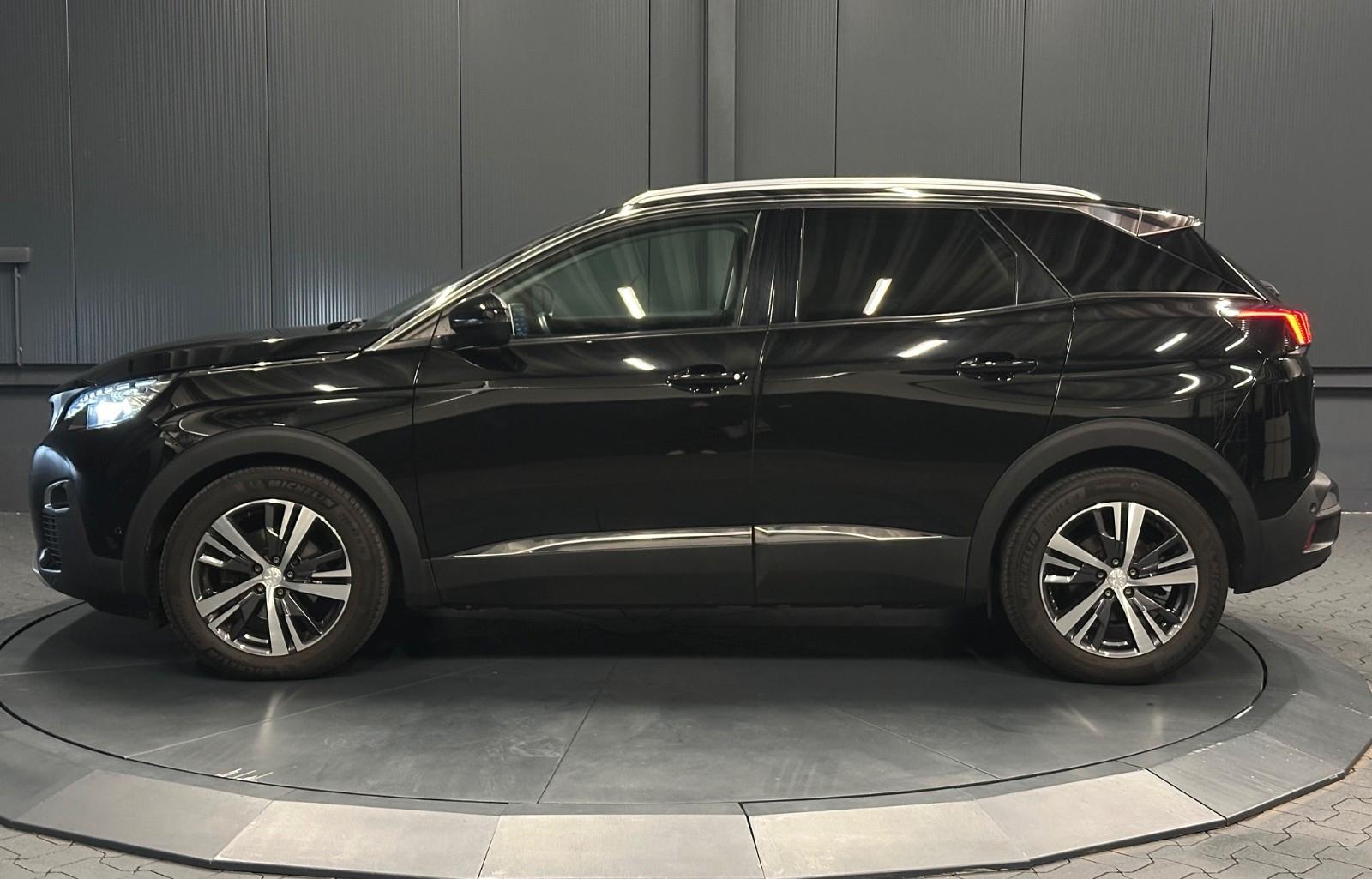 Peugeot 3008 Blue-HDI Allure *Full/LED*T-LEDER*AHK*NAVI*