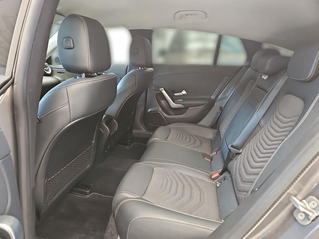Fahrzeugabbildung Mercedes-Benz CLA 180 SB Progressive Night Totwi. ACC Multib.