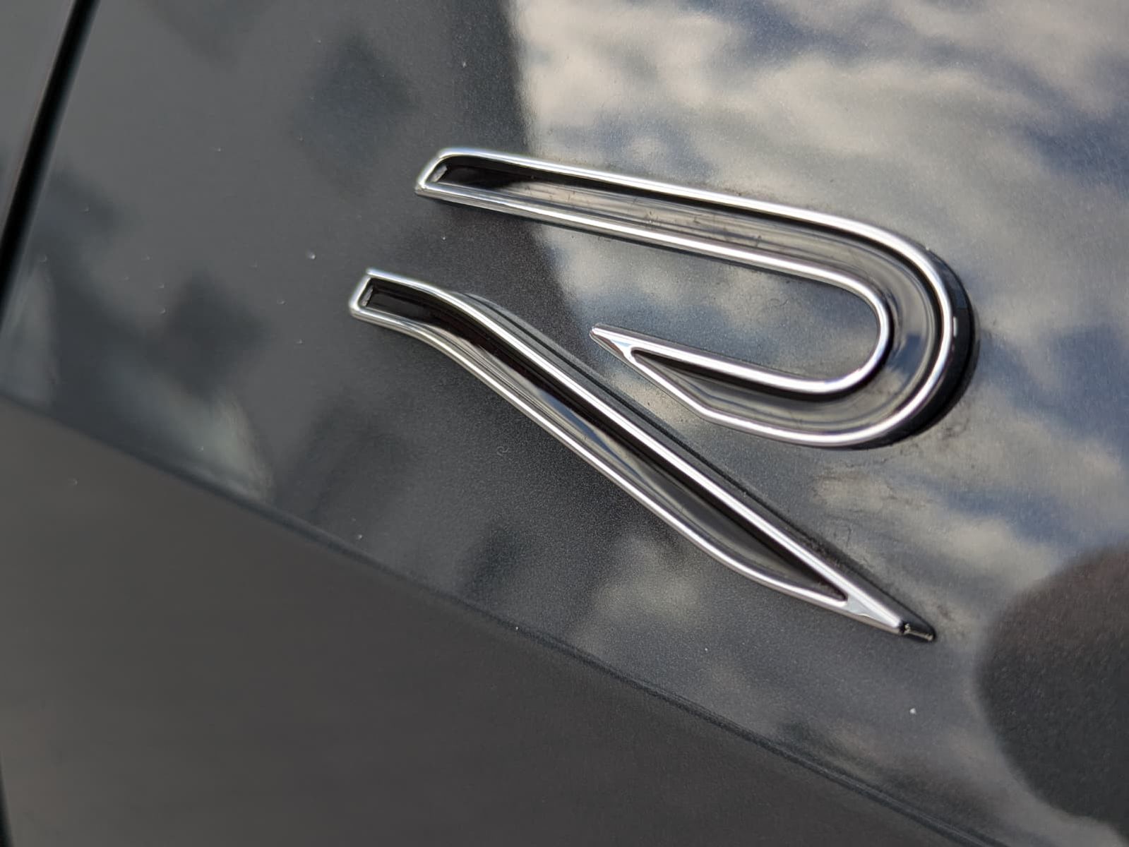 Fahrzeugabbildung Volkswagen Tayron 2.0 TDI 4M R-Line 7Si*MATRIX*AHK*PANO*HUD