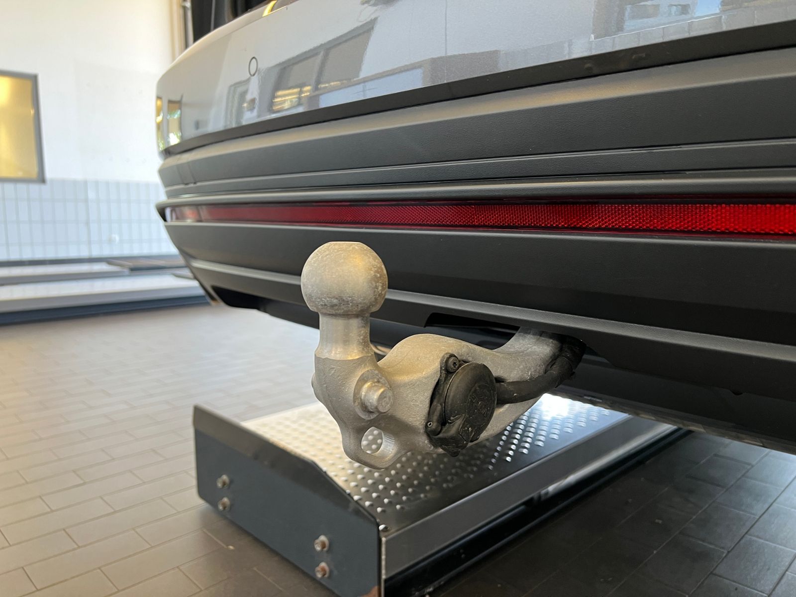 Fahrzeugabbildung Volkswagen Touareg 3.0 TDI 4MOTION *AHK, LED, Luft, ACC, 19
