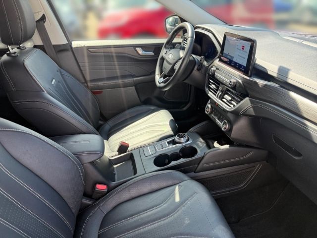 Fahrzeugabbildung Ford Kuga Plug-In Hybrid Vignale +LEDER+KLIMA+PDC+UVM