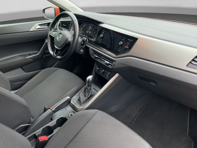 Fahrzeugabbildung Volkswagen Polo Comfortline+5 Türer+Autom.+CarPlay+Android