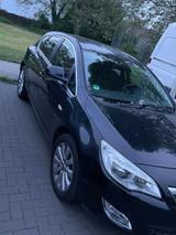 Opel Astra 1.4 Turbo Cosmo Cosmo - Opel Astra aus 2010: Turbo