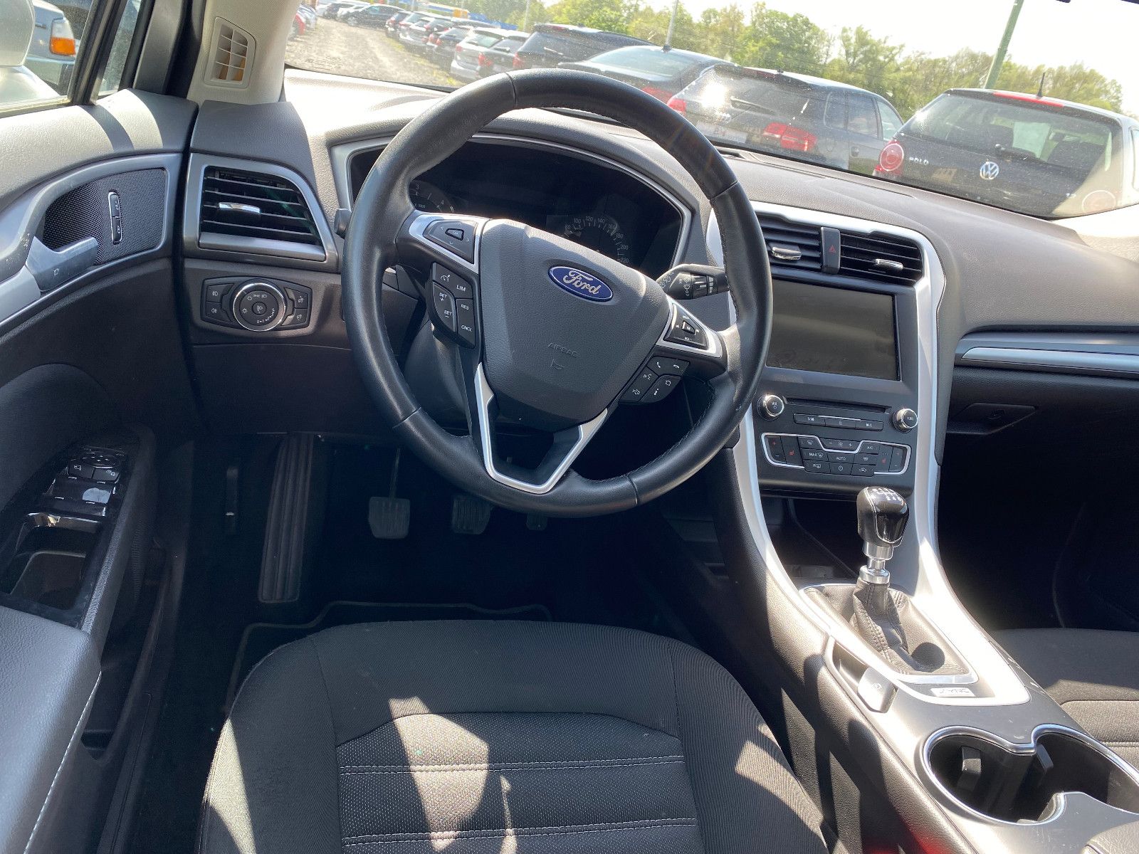 Fahrzeugabbildung Ford Mondeo Turnier Business Edition*NAVI*KAMARA*PDC*