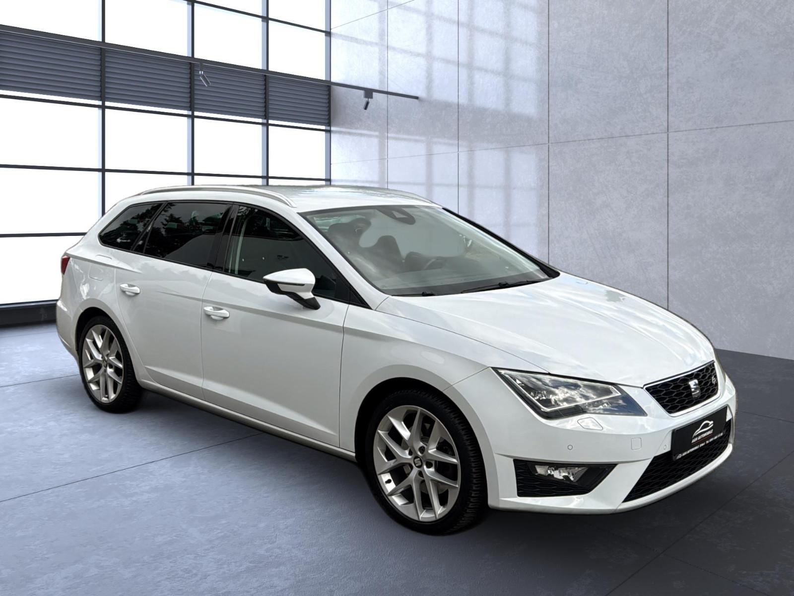 Seat Leon ST FR+LED+NAVI+ALCANTARA+KLIMAA.+PDC+AHK