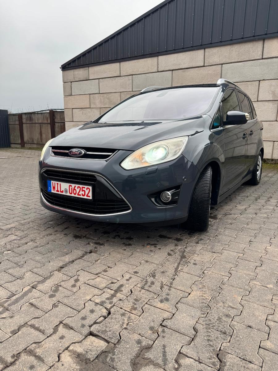 Ford Grand C-Max TITANIUM/7-SITZ/AHK/LEDA/PANO/XENON