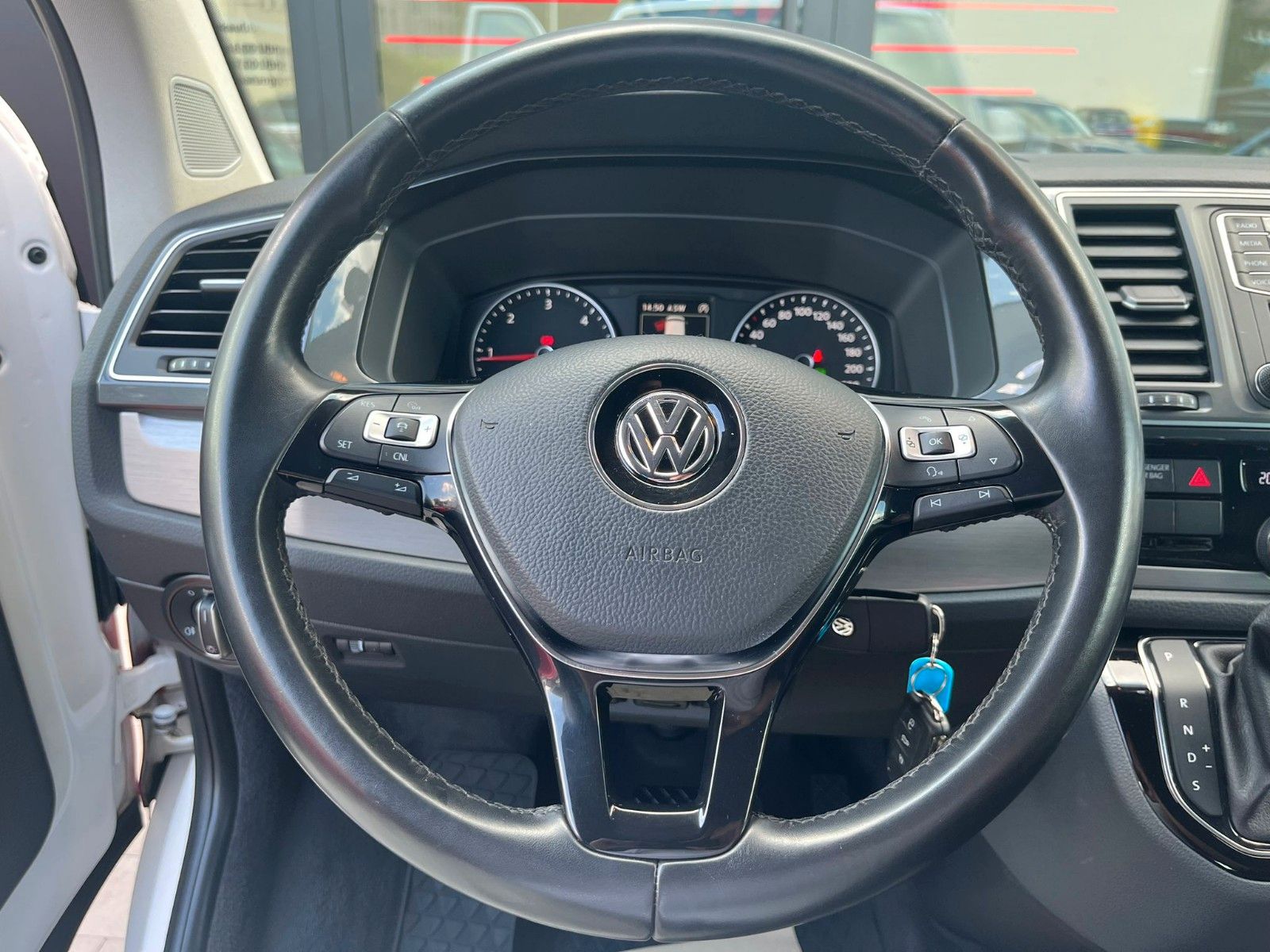 Fahrzeugabbildung Volkswagen T6 Multivan 2.0TDI 4Motion Comfortline*RFK*AHK*