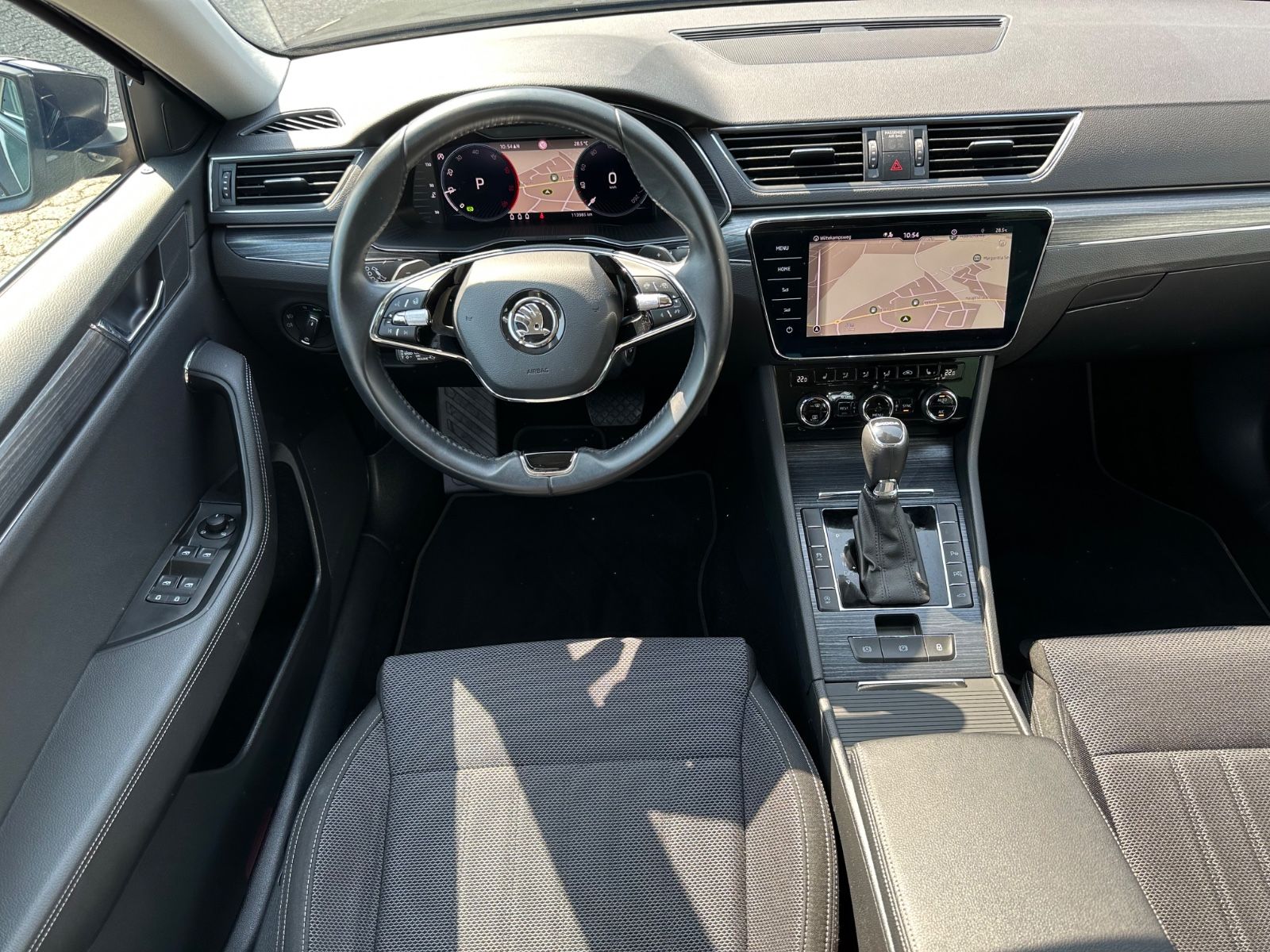 Fahrzeugabbildung SKODA Superb Combi 2.0 TDI Style AHK/Fahrass.Plus/Colu