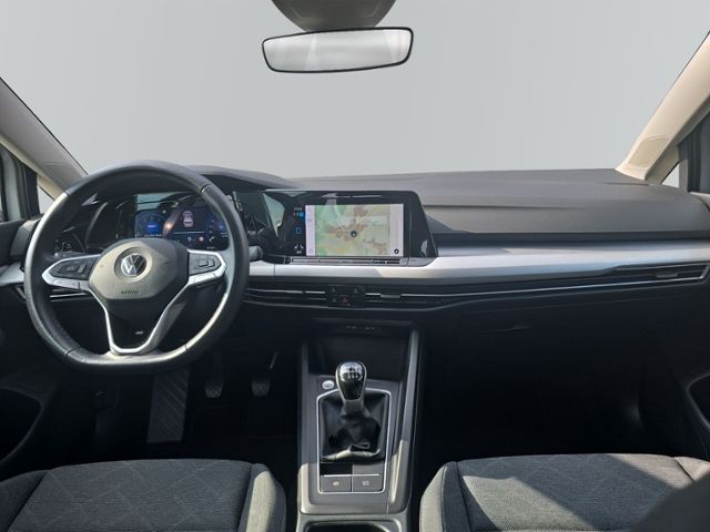 Golf VIII 1.5 TSI Life LED+NAVI+KLIMAAUT+PDC+SHZ