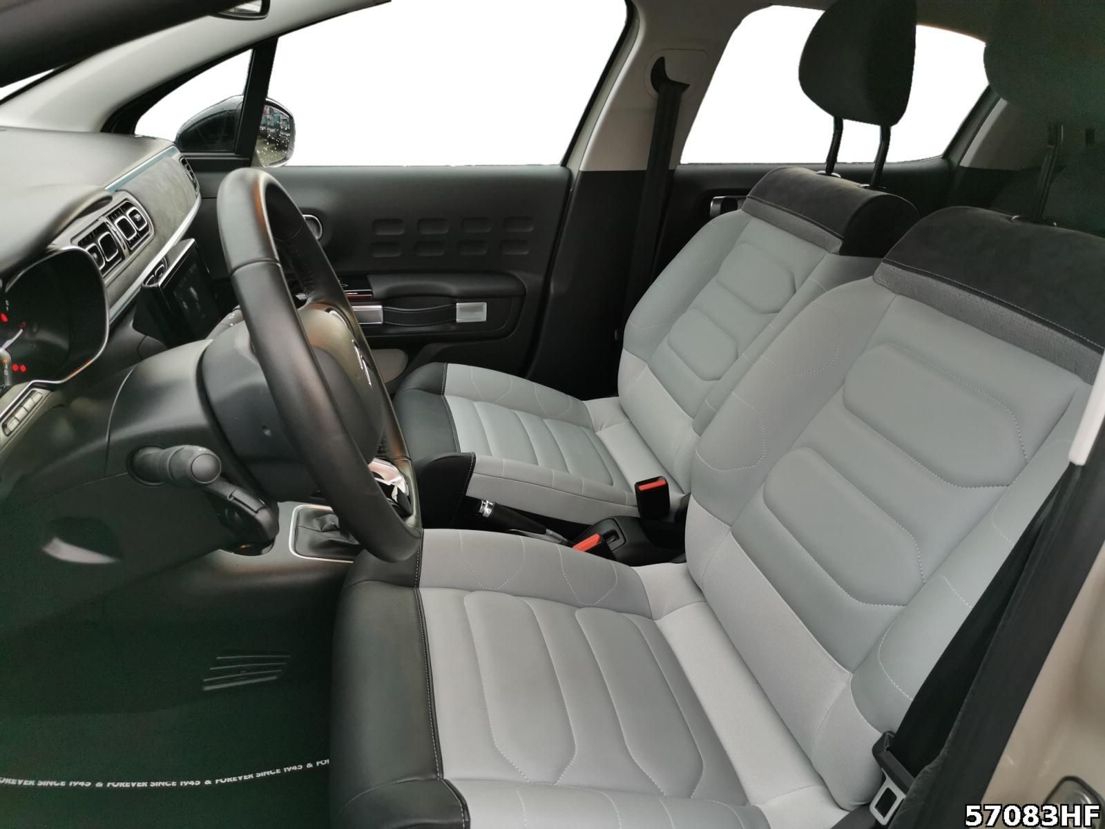 Fahrzeugabbildung Citroën C3 1.2 PureTech 110, Elle