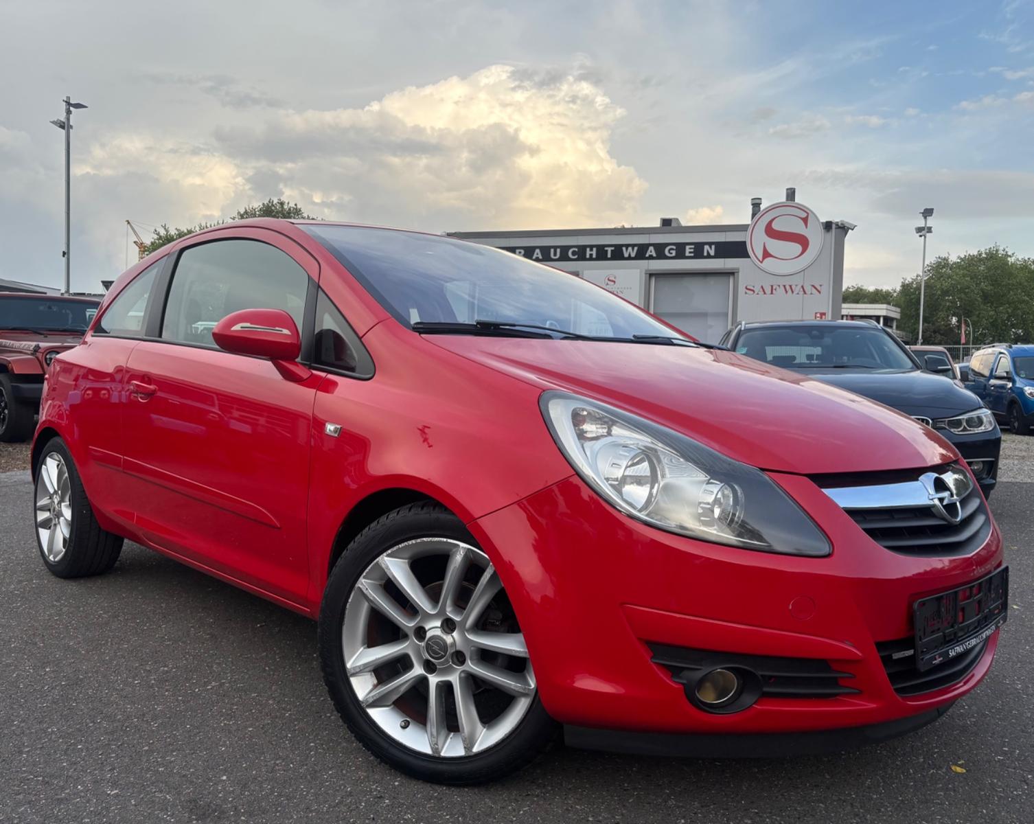 Opel Corsa D Sport*TÜVNEU*SHZ*LHZ*LS*LM*SERVICENEU*