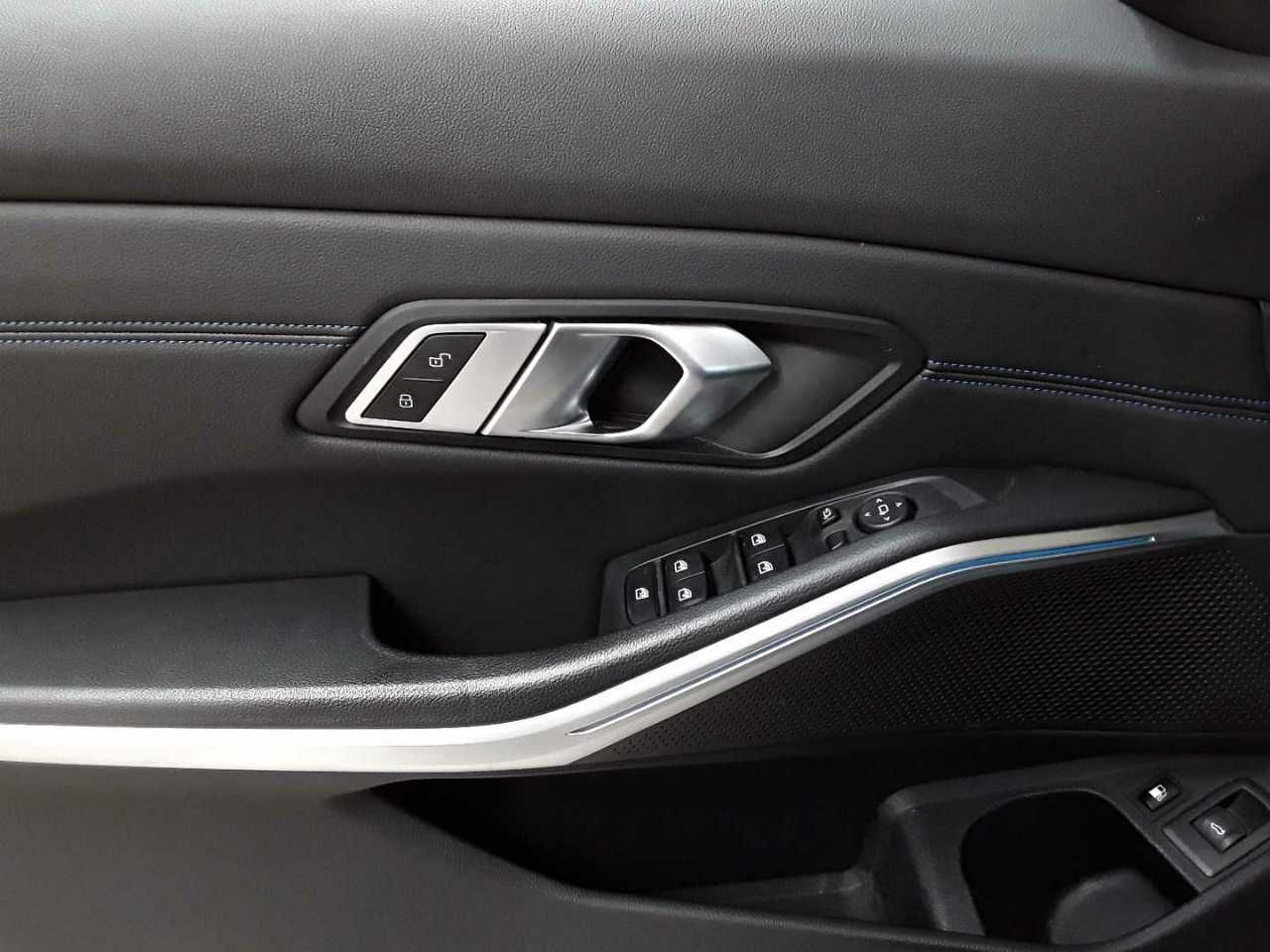 BMW 320e Touring xDrive Aut. M Sport Laser foto 4