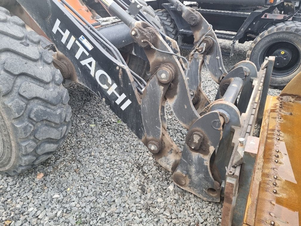 HITACHI ZW180PL-6