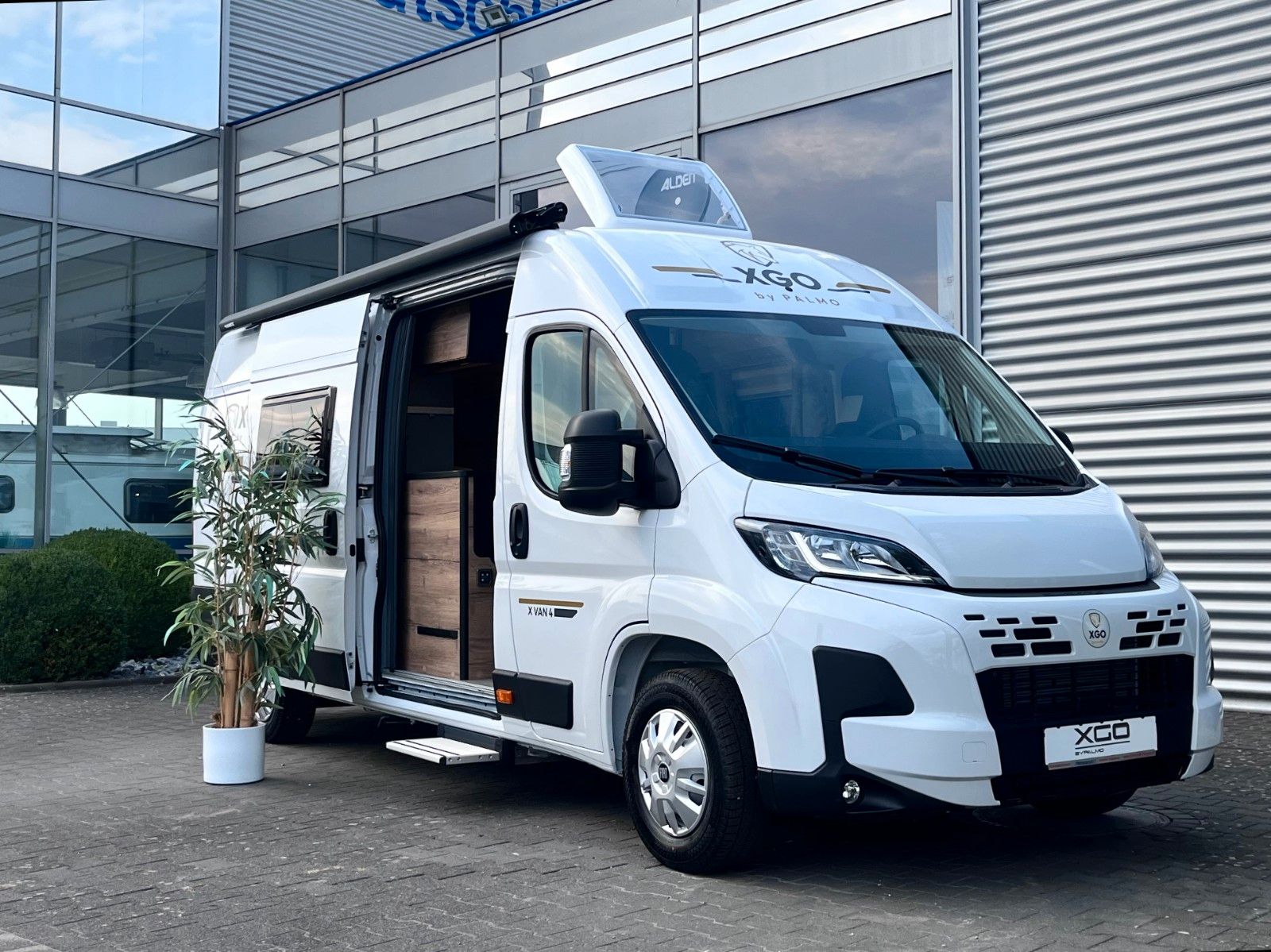 Fahrzeugabbildung XGO X-Van 4 Modell 2026 ALL-IN NEUJAHRSANGEBOT