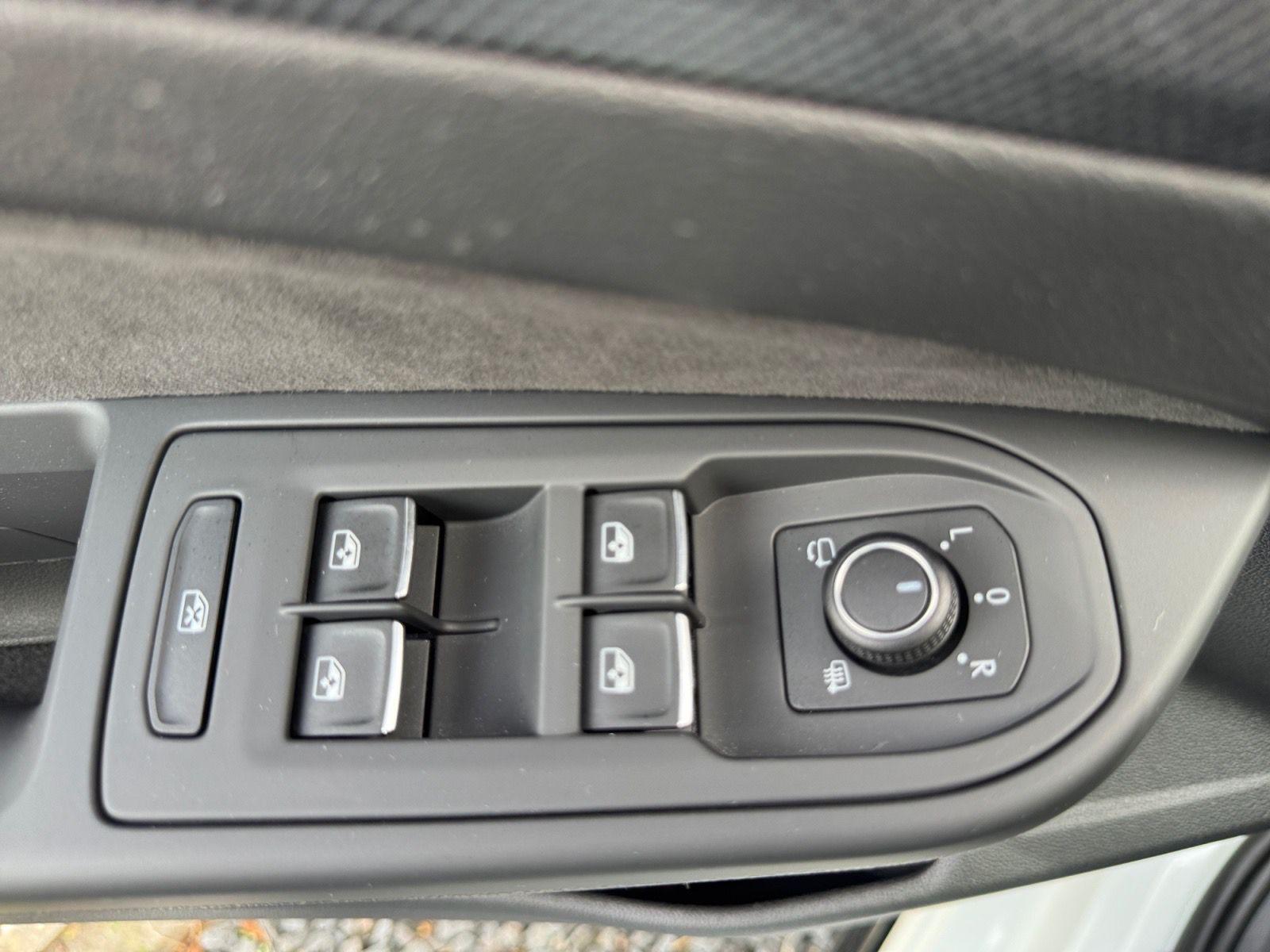 Volkswagen Golf VIII Variant R-Line 1.5 TSI APP*ACC*LED!!, миниатюра 28