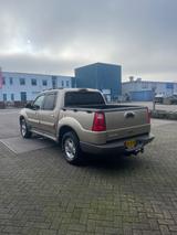 Ford Explorer sport trac - 4x4 - Automatik - 5-Sitzer - Ford Explorer: Sport