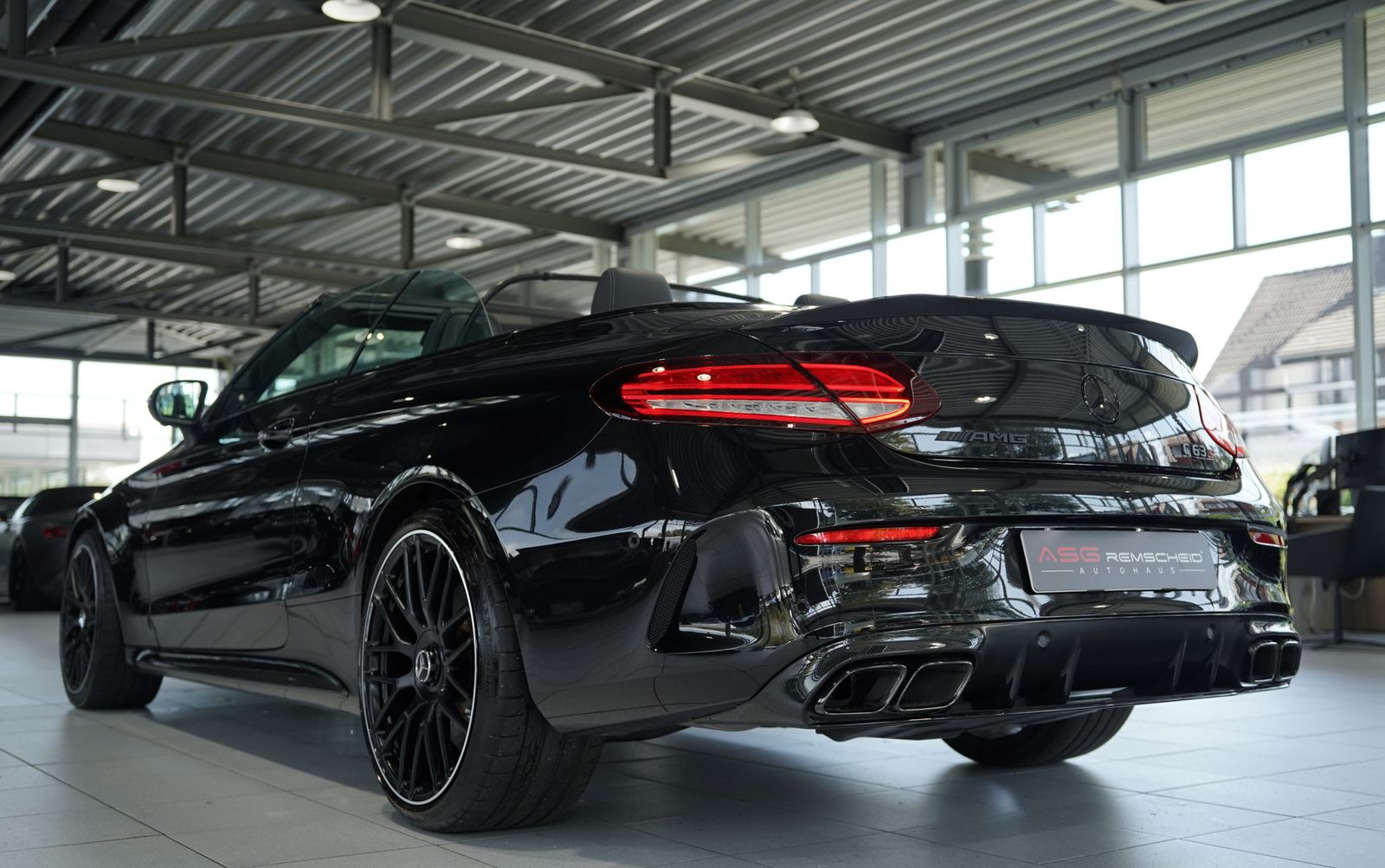 Mercedes Benz C 63 Amg