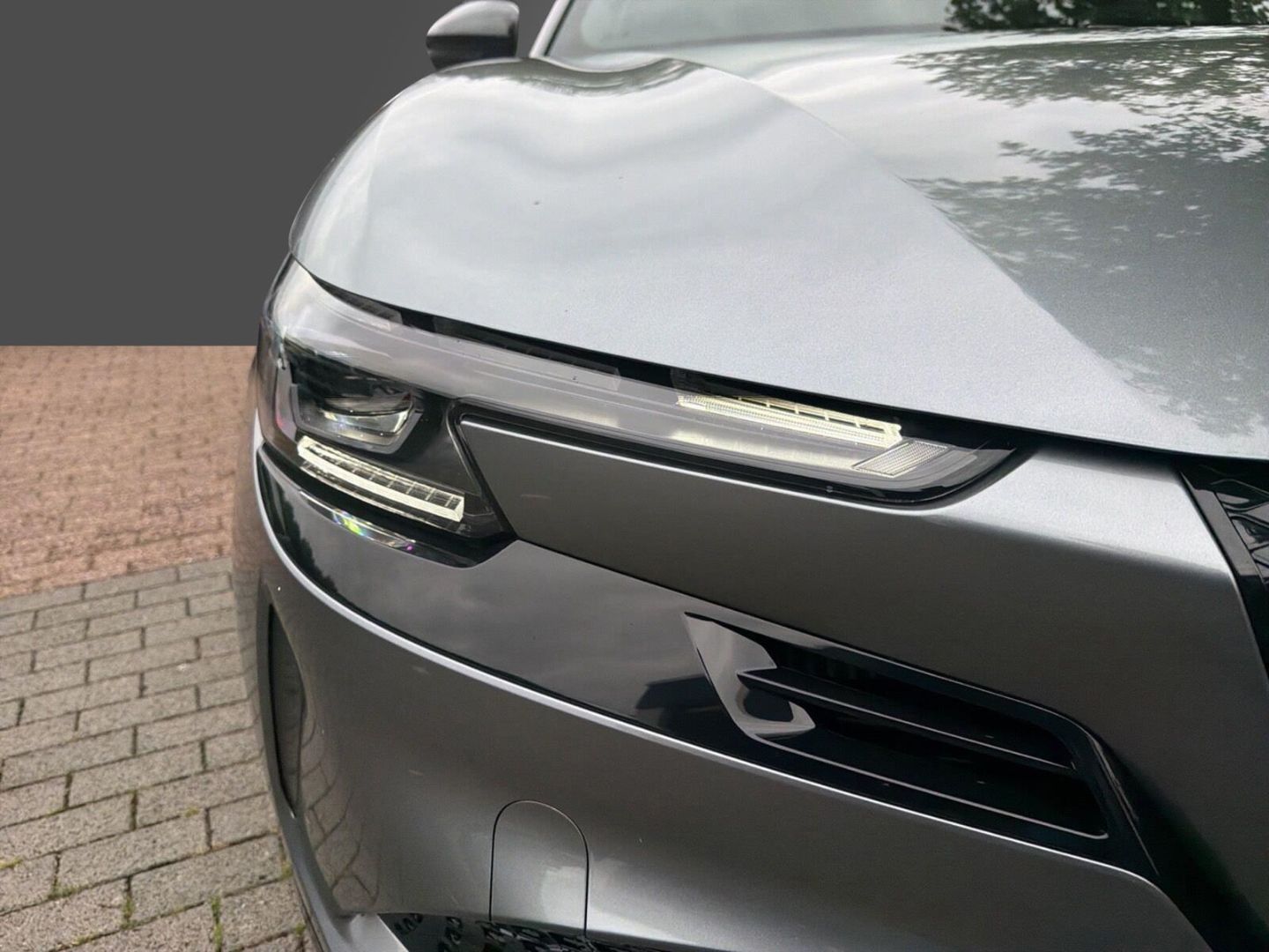 Fahrzeugabbildung Alfa Romeo Junior Ibrida Sport Speciale 1,2 VGT 107kW MY26