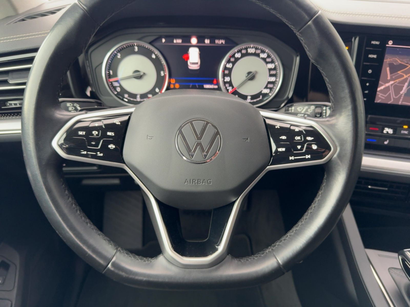 Fahrzeugabbildung Volkswagen Touareg 3.0 V6 TDI Elegance 4Motion Alu LED AHK