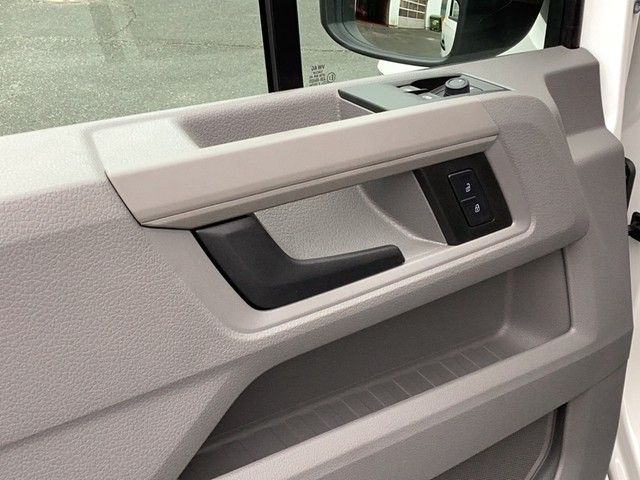 Fahrzeugabbildung Volkswagen Crafter Kasten 35 MR HD Klima RFK DAB GRA