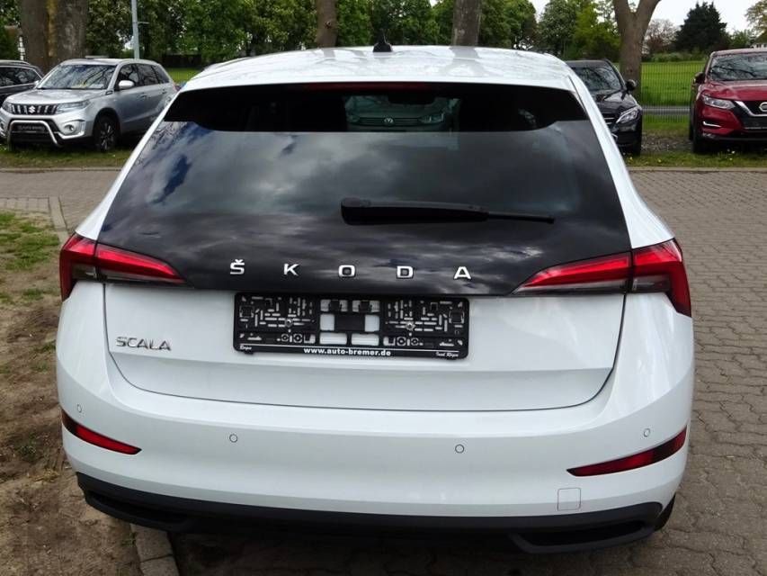 Fahrzeugabbildung SKODA Scala 1,6 TDI Drive 125 Navi RFK AHK